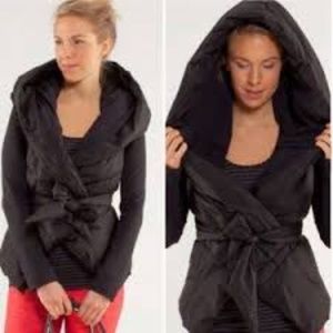 Lululemon Down to the Studio Wrap Puffer Jacket 4